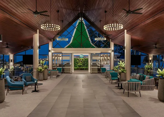 Le Meridien Phuket Beach
