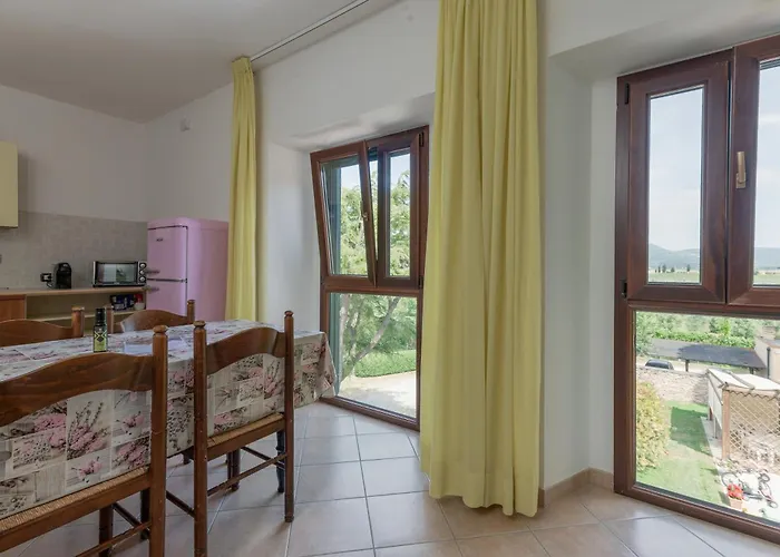 Hotel vicino al College: Agriturismo Le Vecchie Scuole