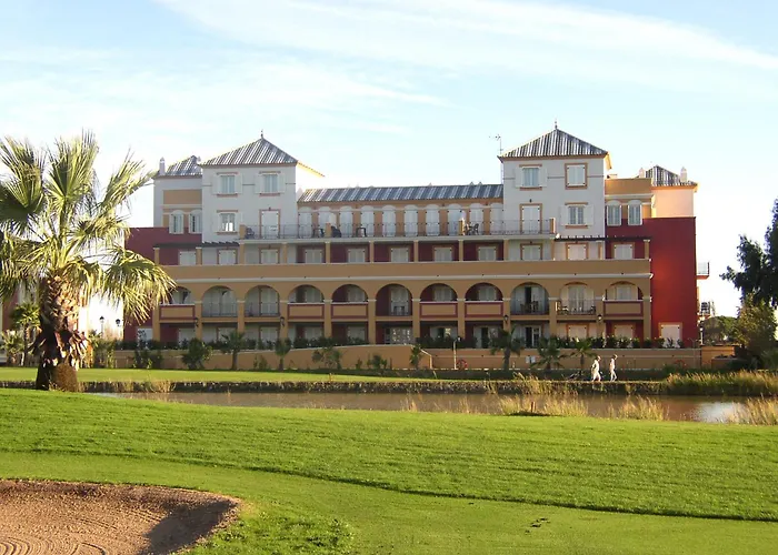 Hotel cerca del colegio: La Quinta II By H