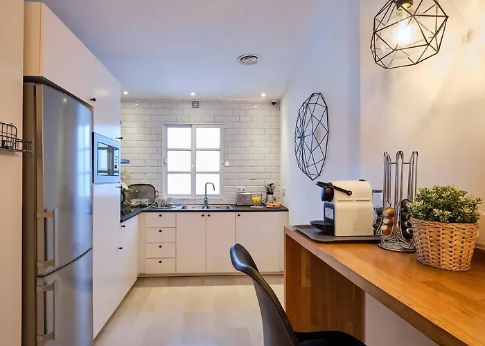 Cheap hotel: Sweet Sevilla Suites