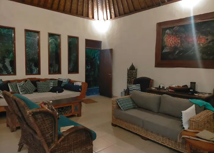 Villa Indah - 3 bedrooms, 3 bathrooms