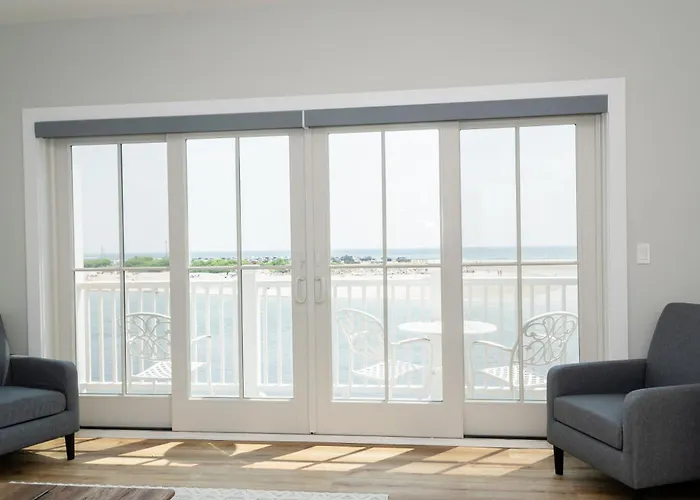 Cheap hotel: Terrace By The Sea