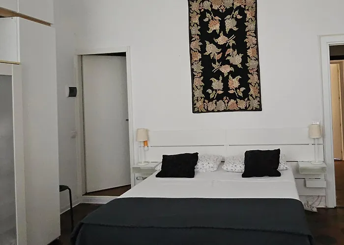 Resort: Lucretia House