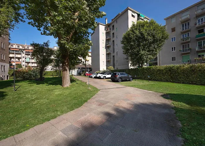 IH s Milano Apart Argonne Park
