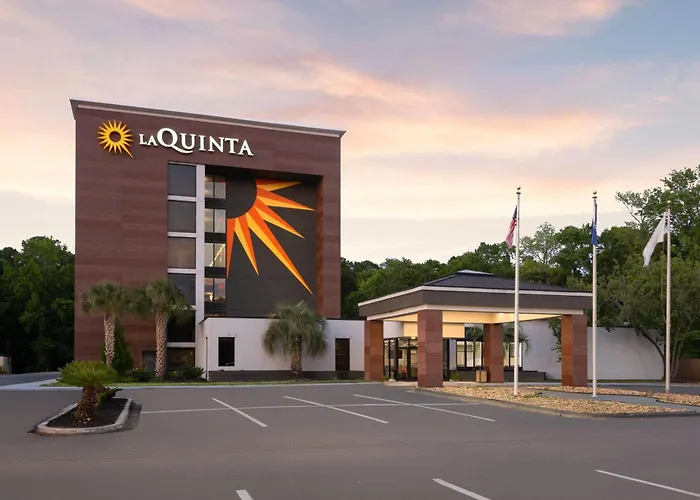 La Quinta Inn & Suites By Wyndham Myrtle Beach