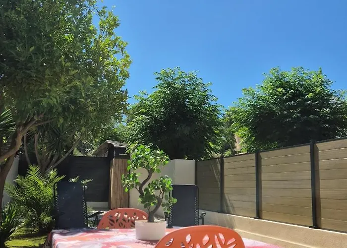Centre de villégiature tout compris: Le 36 - Maison COSY - Jardin privatif