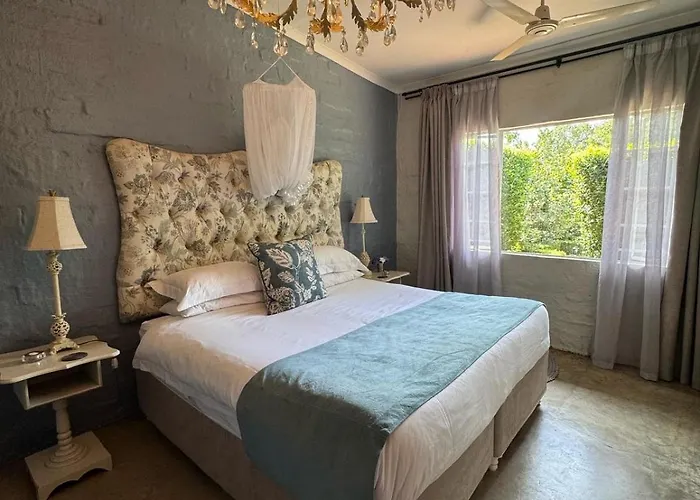 Cheap hotel: Chocolate Orchid