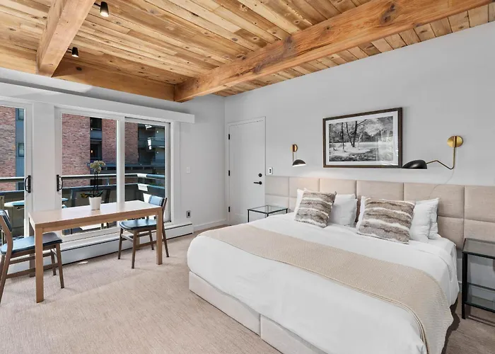  Aspen Square Condominium
