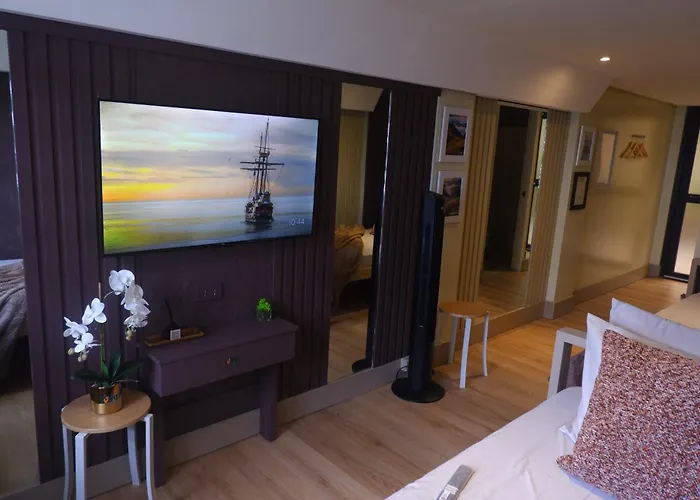 Central hotel: Sunset View Ridge Residences