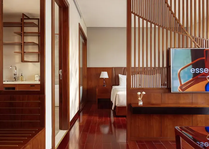 Orchids Saigon Hotel