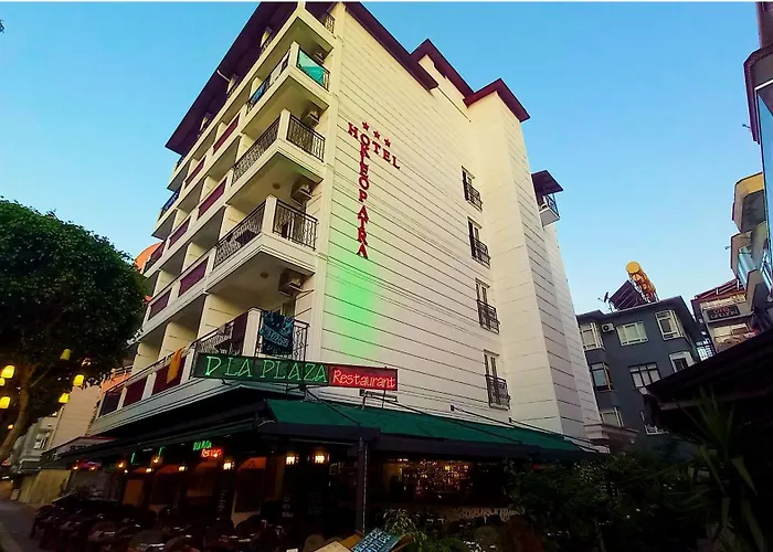 Central hotel: Kleopatra Hotel