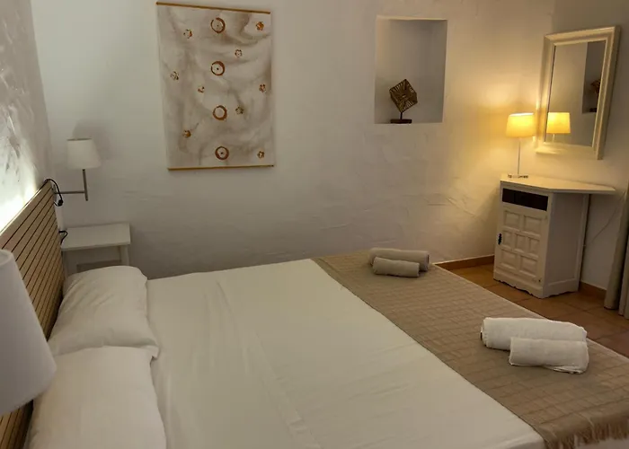 Hostal Cala Moli