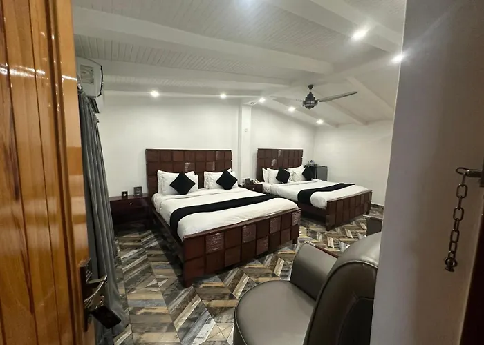 Hotel with view: Lawrence View Hotel, Lahore