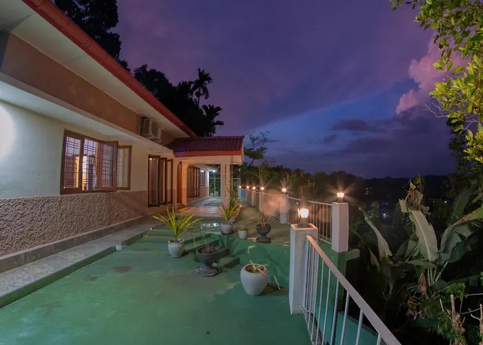 Emerald Hill Bungalow