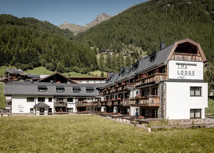 Hotel dichtbij College: The Lodge By Regina