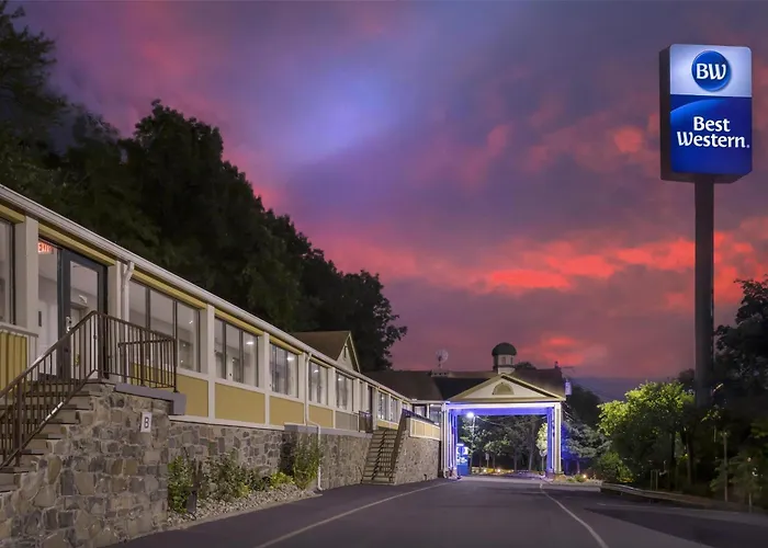 Cheap hotel: Best Western Fort Lee