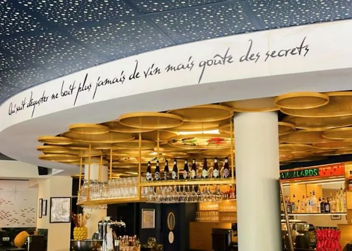 Hotel with view: Dali Hotel Perpignan - Restaurant