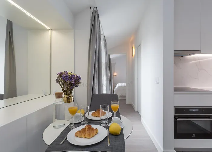 Hotel cerca del colegio: Morgan-Jupiter Apartments