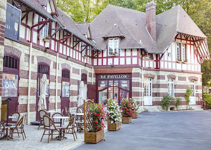 Le Château De La Tour