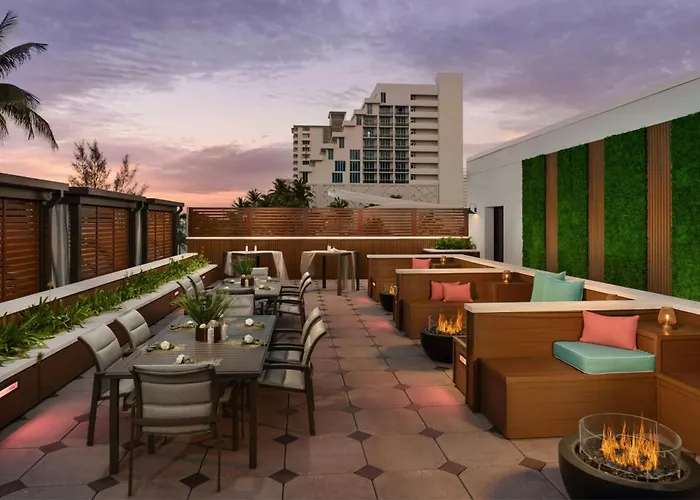 Courtyard By Marriott Oceanside Fort Lauderdale Beach