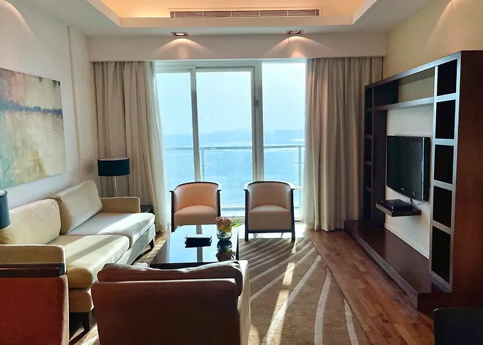 La Suite Dubai & Apartments
