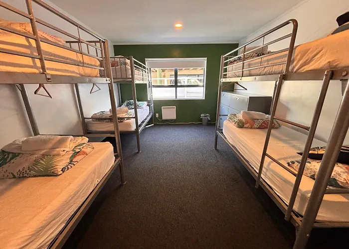 The Hostels Peppertree Lodge