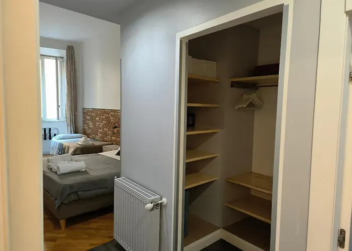Trevi Contemporary Suite