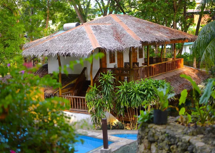 Resort: The Strand Boutique Resort