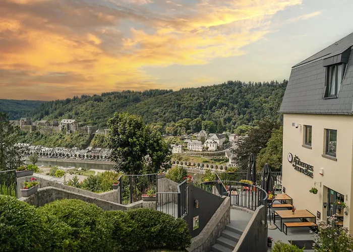 Strandhotel: Auberge De Jeunesse De Bouillon