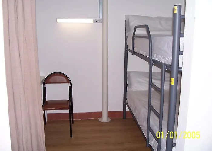 Hotel cerca del colegio: Albergue Monterrey