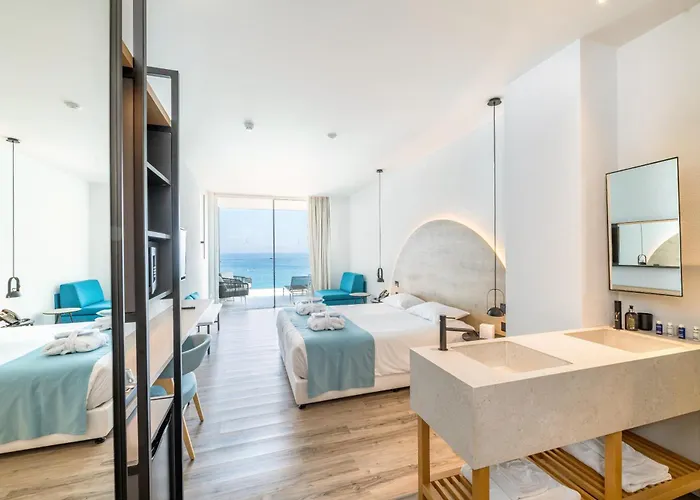 Boutique hotel only: Flamingo Paradise Beach Hotel - Adults Only