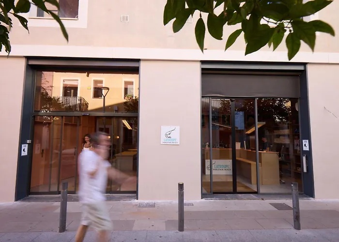 Hotel perto da faculdade: Latroupe Poblenou Beach