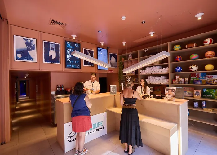 Hotel perto da faculdade: Latroupe Poblenou Beach