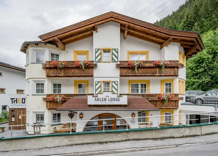 Arlen Lodge
