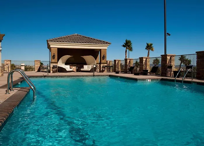 Dog friendly hotels Radisson Yuma