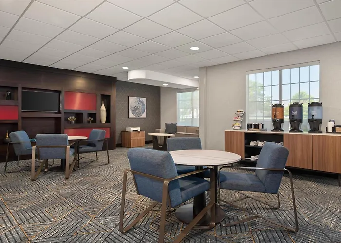 Homewood Suites By Hilton /Polaris