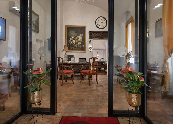 Hôtel 4 étoiles: Little King Hotel U Malvaze