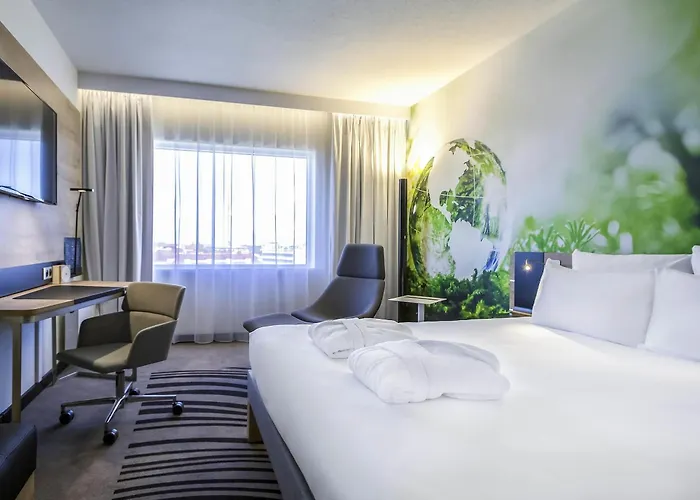 Luxury hotel only: Novotel Wroclaw Centrum