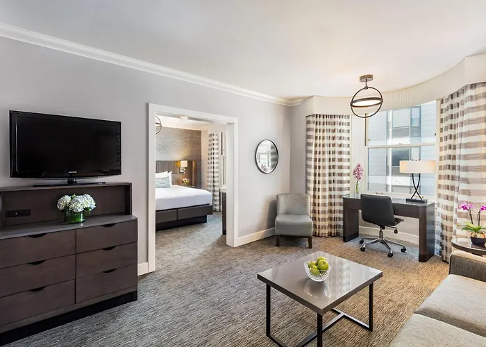 Pet Friendly hotel: Handlery Union Square Hotel