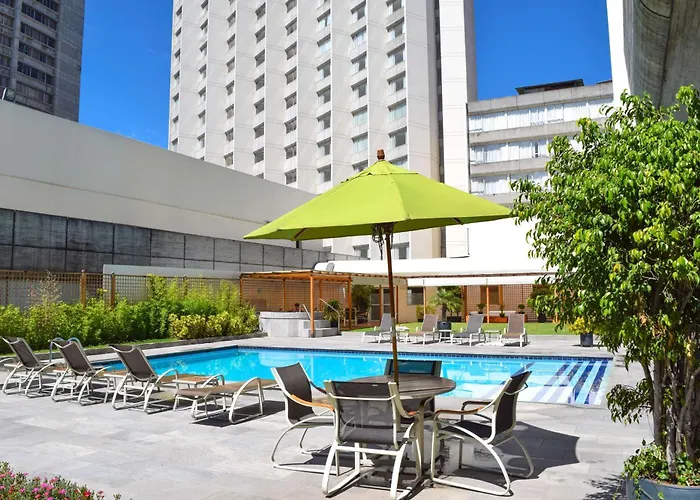Hilton Colon