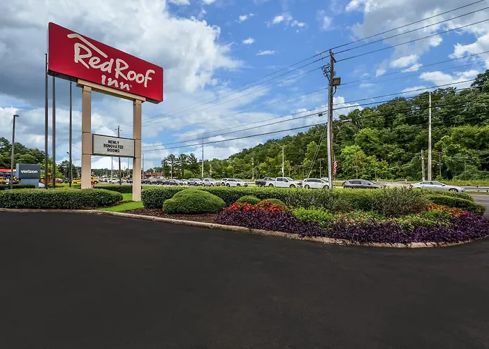 Cheap hotel: Red Roof Inn Birmingham South
