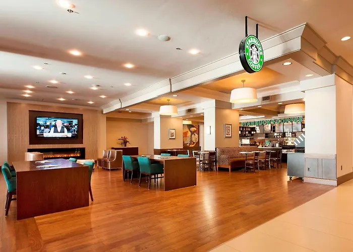 Hotel near College: Niagara Falls Marriott On The Falls