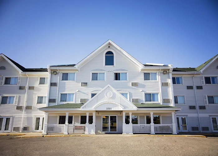 Cheap hotel: Travelodge Suites By Wyndham Regina - Eastgate Bay