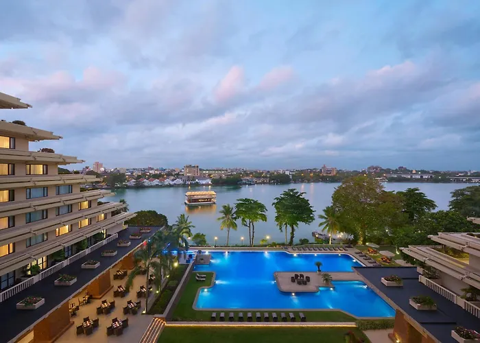 Boutique hotel only: Cinnamon Lakeside