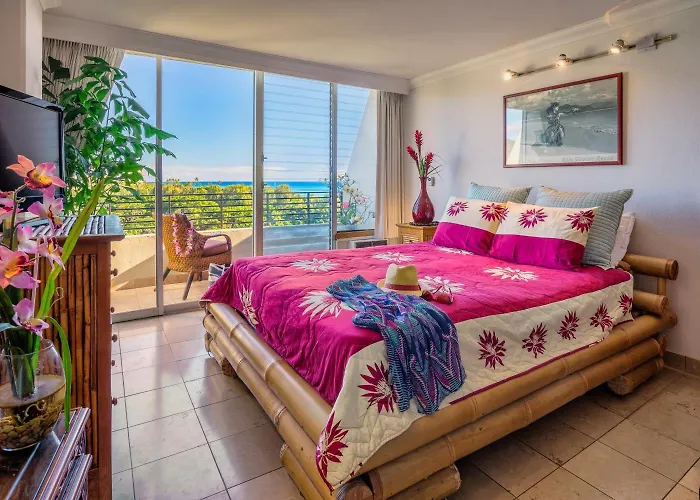 Hotels with tennis Castle At Waikiki Grand