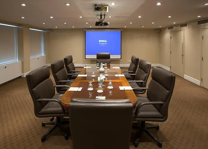 Motel: Hôtel Le Cantlie Suites