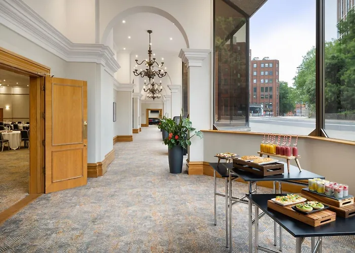 Pet Friendly hotel: Delta Hotels By Marriott Bristol City Centre