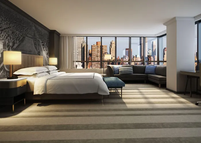 Hotel near College: The Marquette Hotel, Curio Collection By Hilton