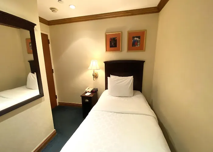 Cheap hotel: Clarion Hotel Park Avenue
