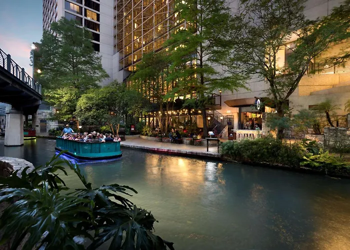 Hotel with view: Hyatt Regency San Antonio Riverwalk